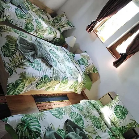 Къща За Гости,, Уют,, С Жеравна *